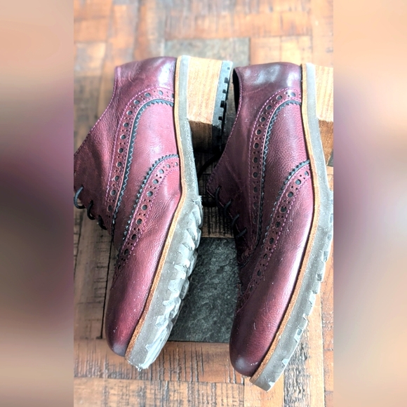 Patricia‎ classic Burgundy Brogue Women's Shoes - Picture 2 of 7